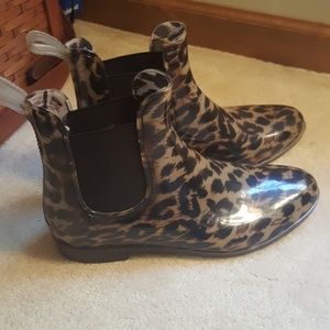 Cheetah print rain boots